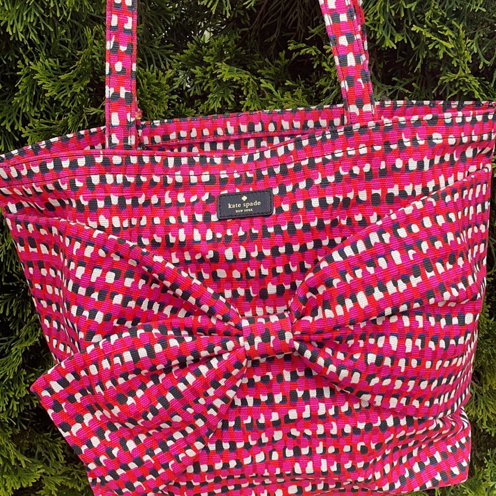Kate Spade pink & red large bow fabric tote - Picture 3 of 11